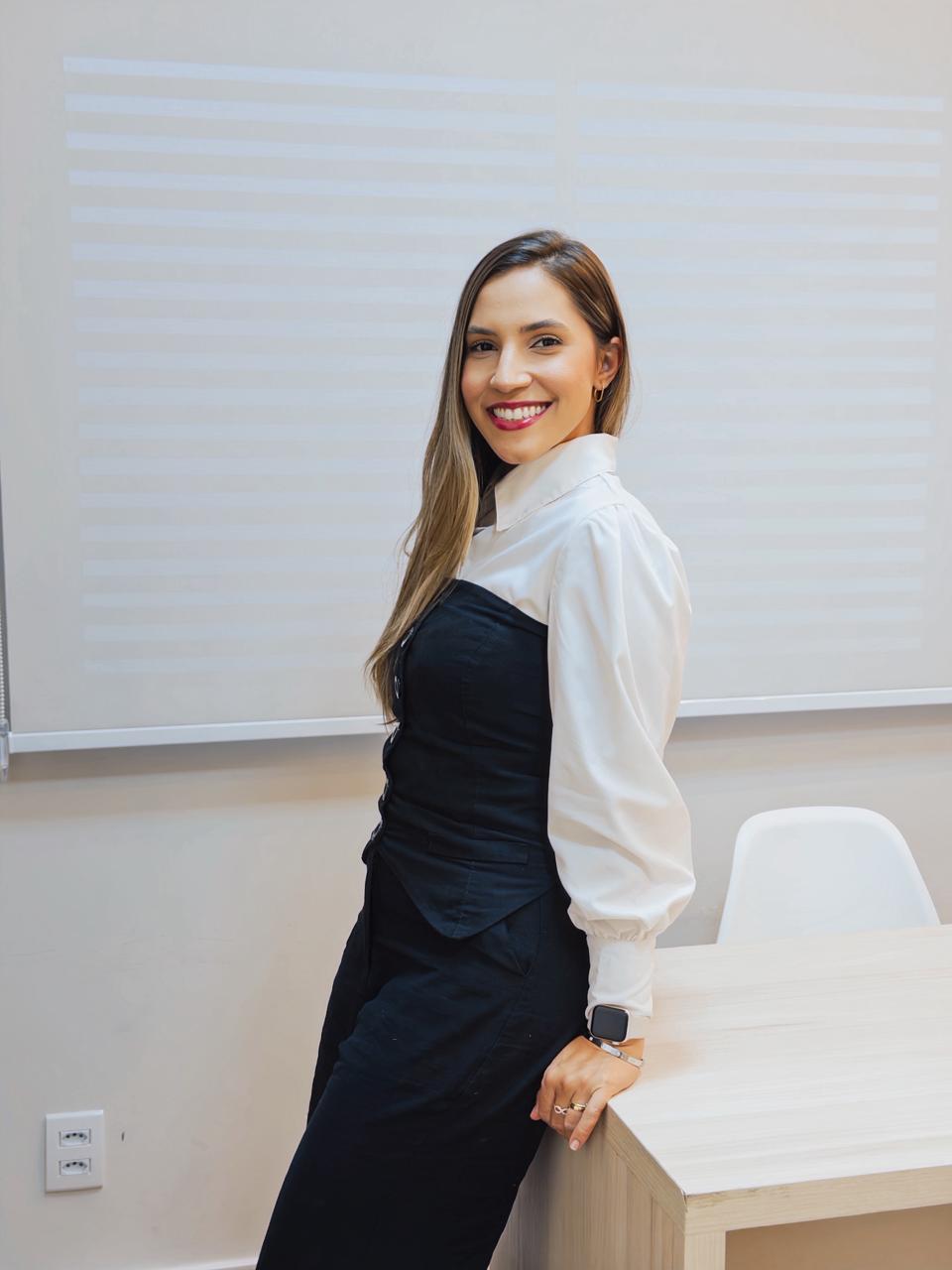 Nutricionista Vitoria Fratine